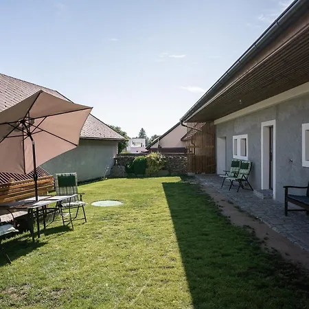 Chalupa Kozarovice 度假居 Goltsch Jenikau